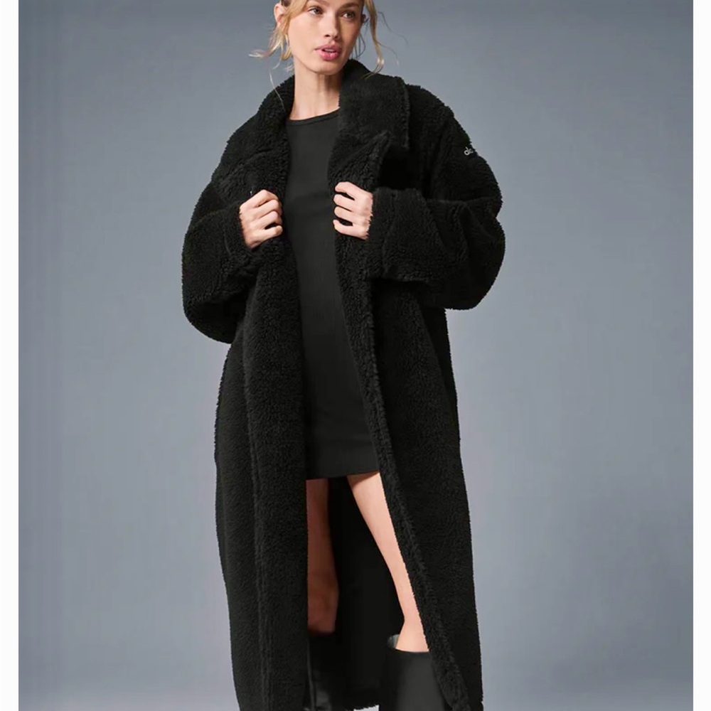 ALO Yoga Black Teddy Jacket Relaxed Fit